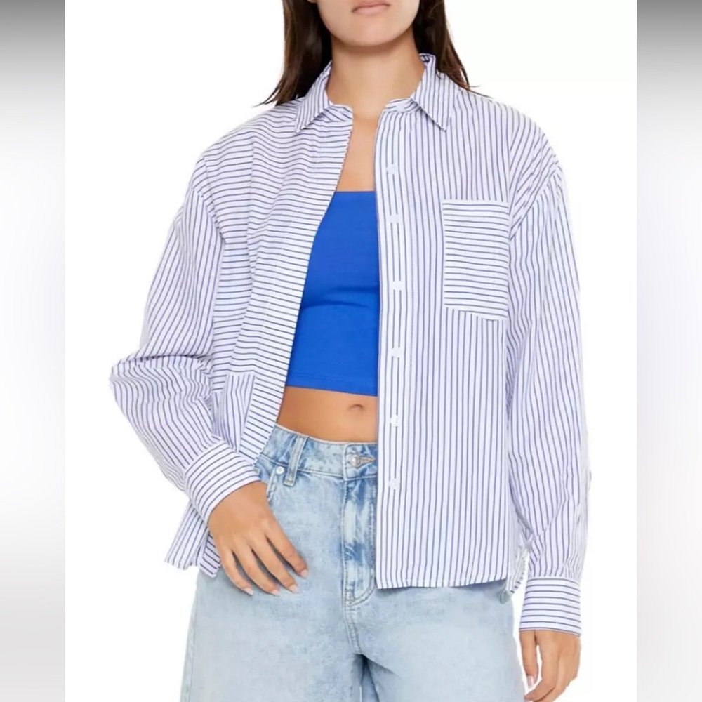 NWT’S F21 POPLIN STRIPED POCKET SHIRT!